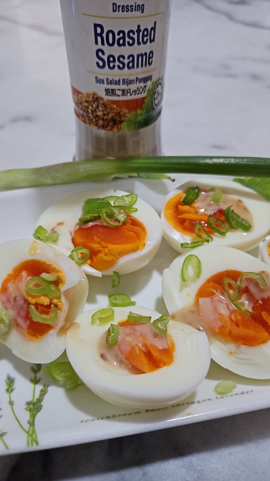 26 Apr) 10 x Nuyolk First Born Eggs (~450g)